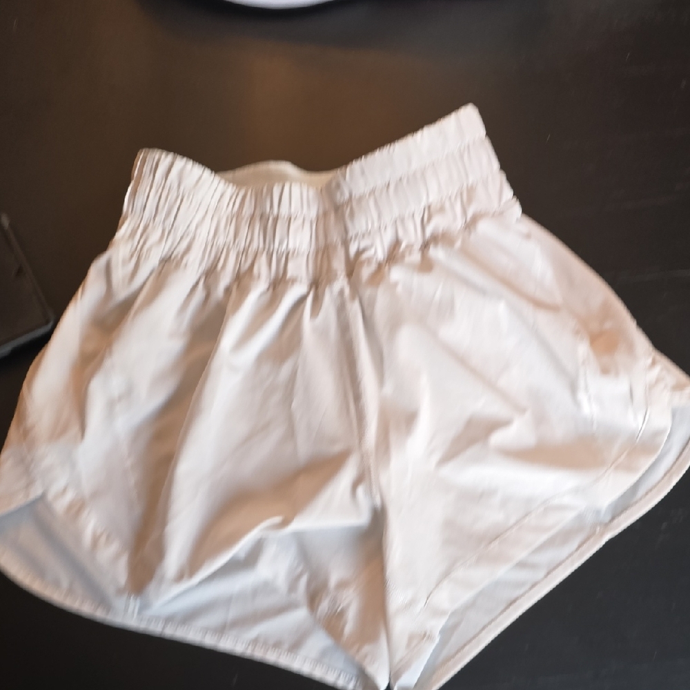 Lululemon Athletica Hotty Hot Lined White Athletic Shorts 3" Inseam Size 2.
